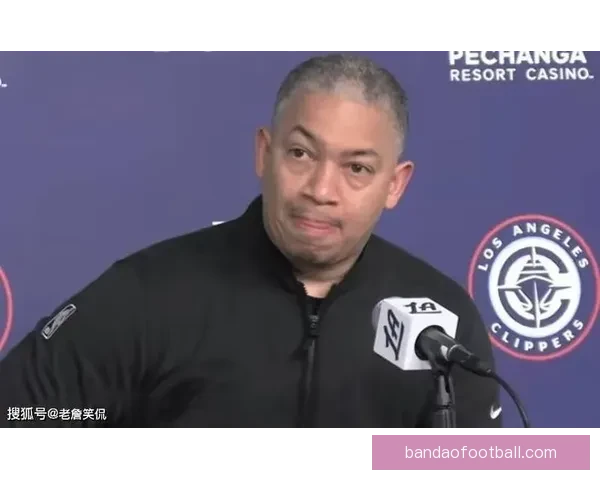 泰伦卢称加兰是顶尖射手鼓励多投三分抓住机会勇敢出手